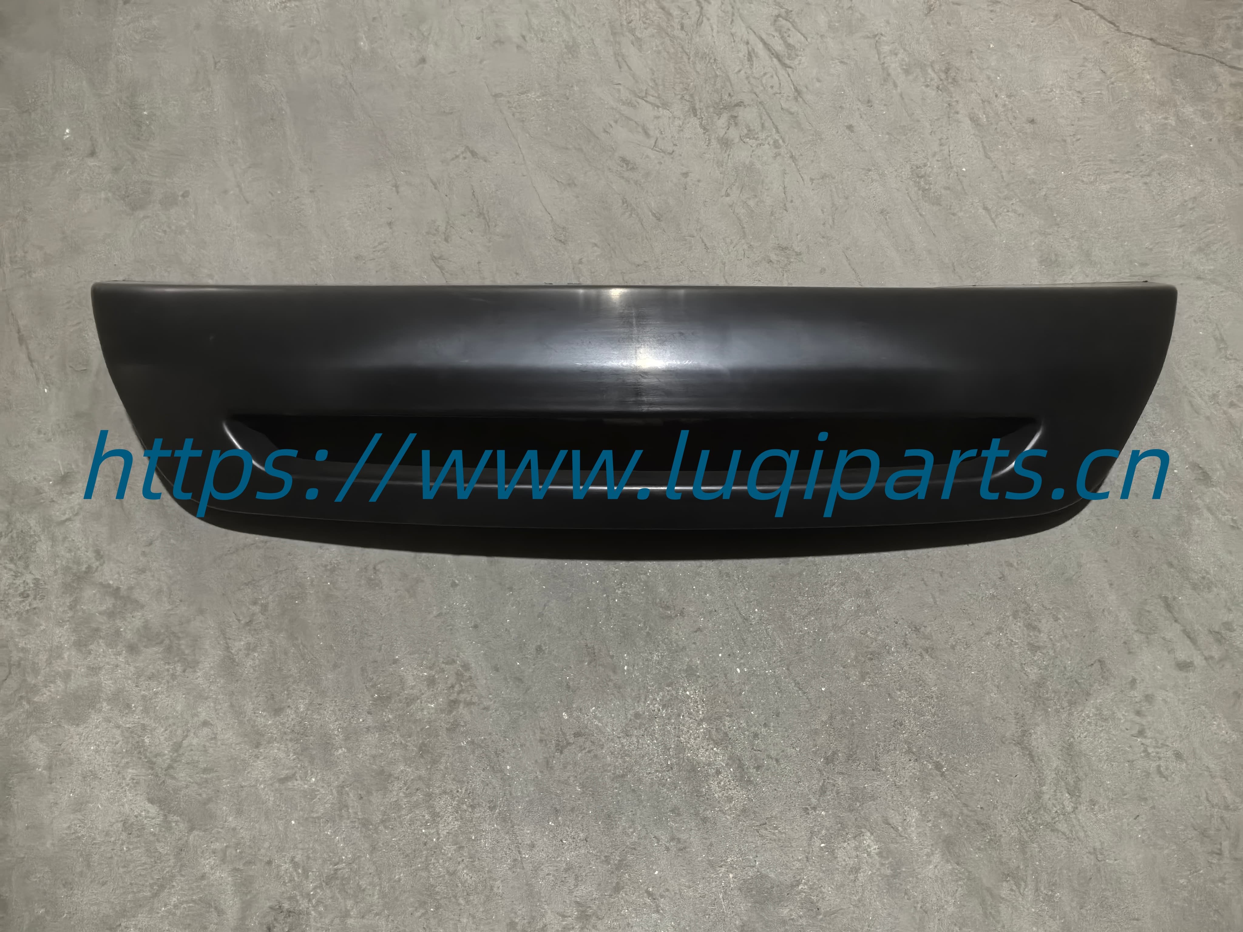 1018015843 Front lower bumper trim Geely LC Cross (GX2)