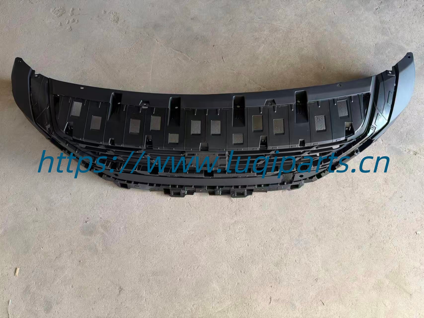 UNEA-2803112/92  Front bumper lower part Byd Sea Lion 05