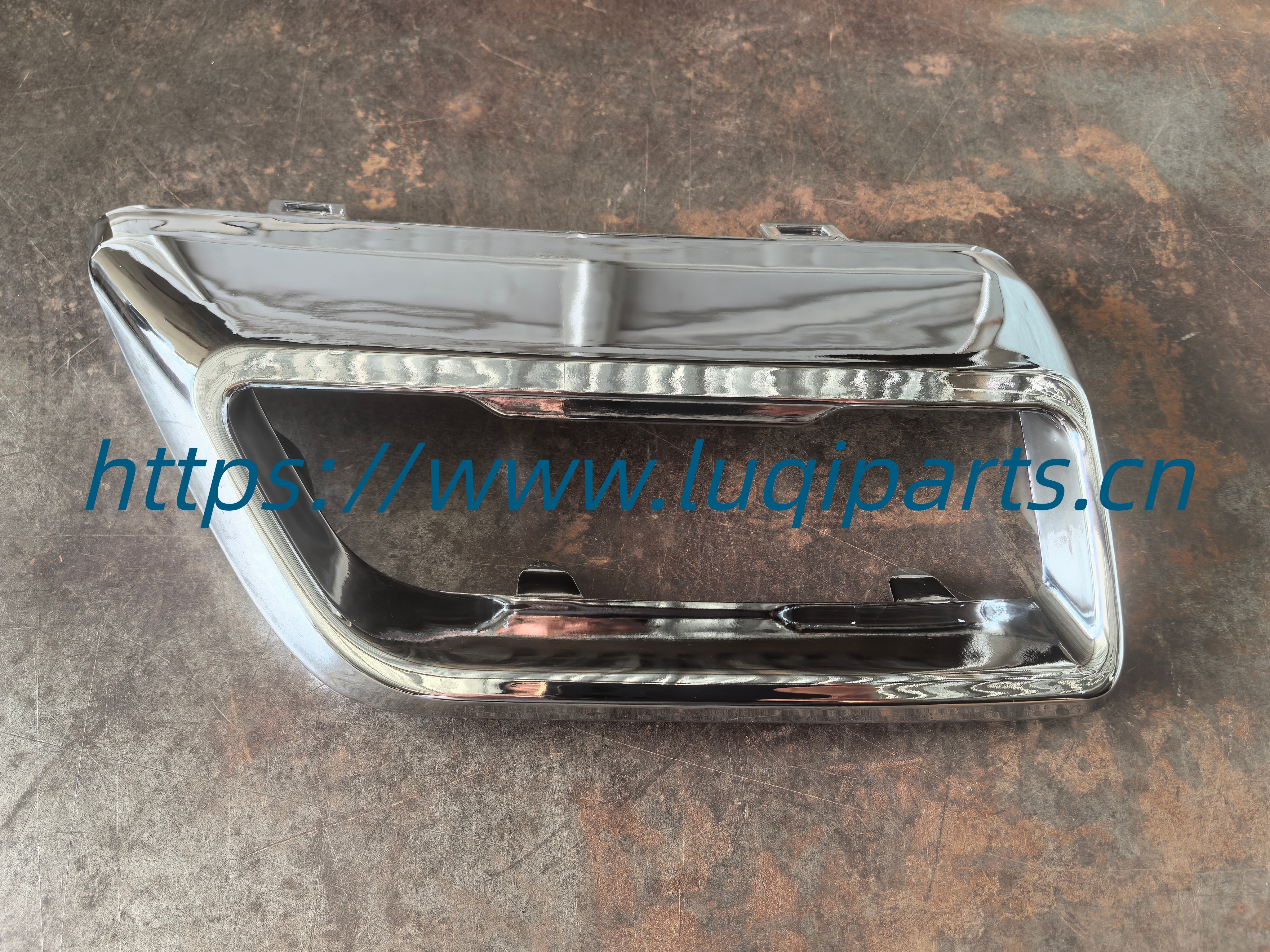 602003181AA Decorative cover of the right exhaust pipe CHERY Jaecoo J7