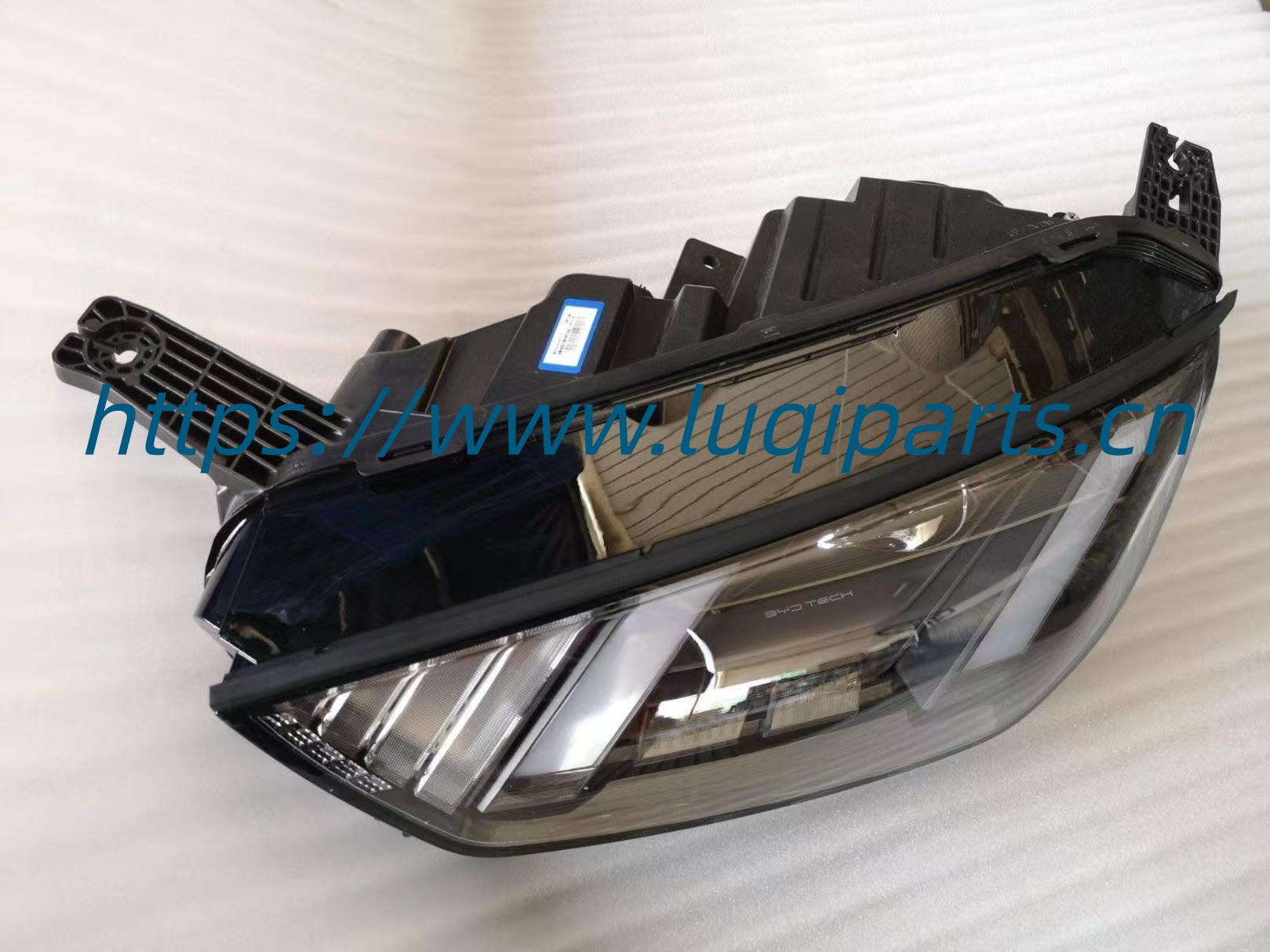 13541785-00 \ EQEA-4121010 Front left headlight Byd Seagull
