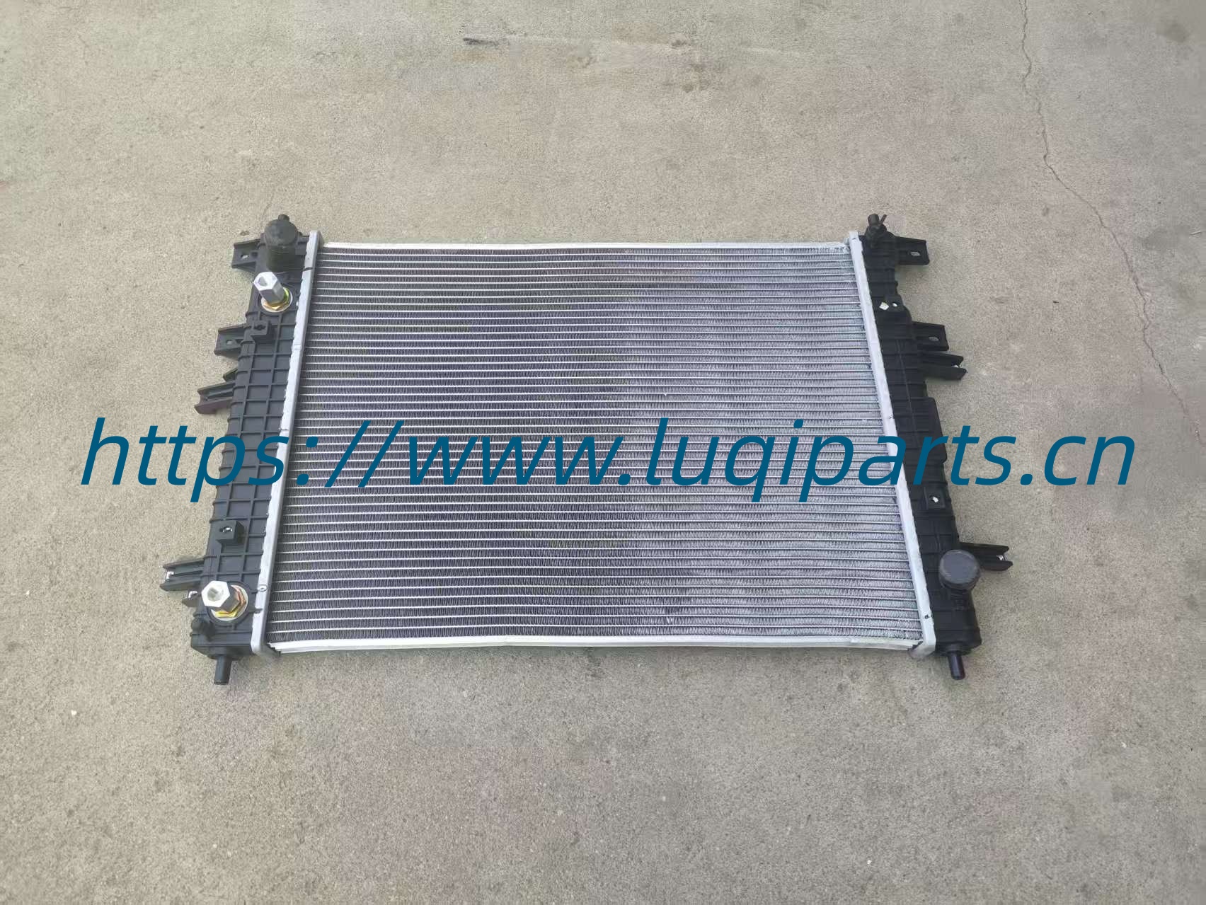 302001044AA Cooling radiator CHERY  Tiggo 7 pro MAX